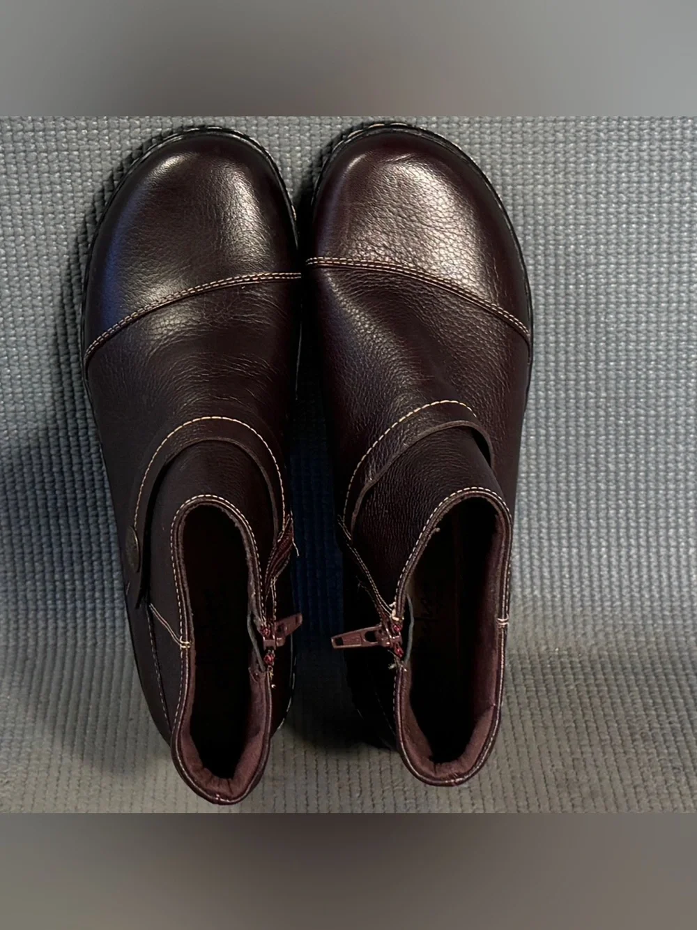 Clarks Ashland‎ Pine Burgundy Leather Ankle Boots Women’s Size 7